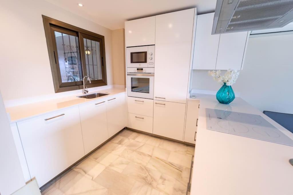 Appartement Bright Duplex In Puerto Banus With Marina Views Marbella