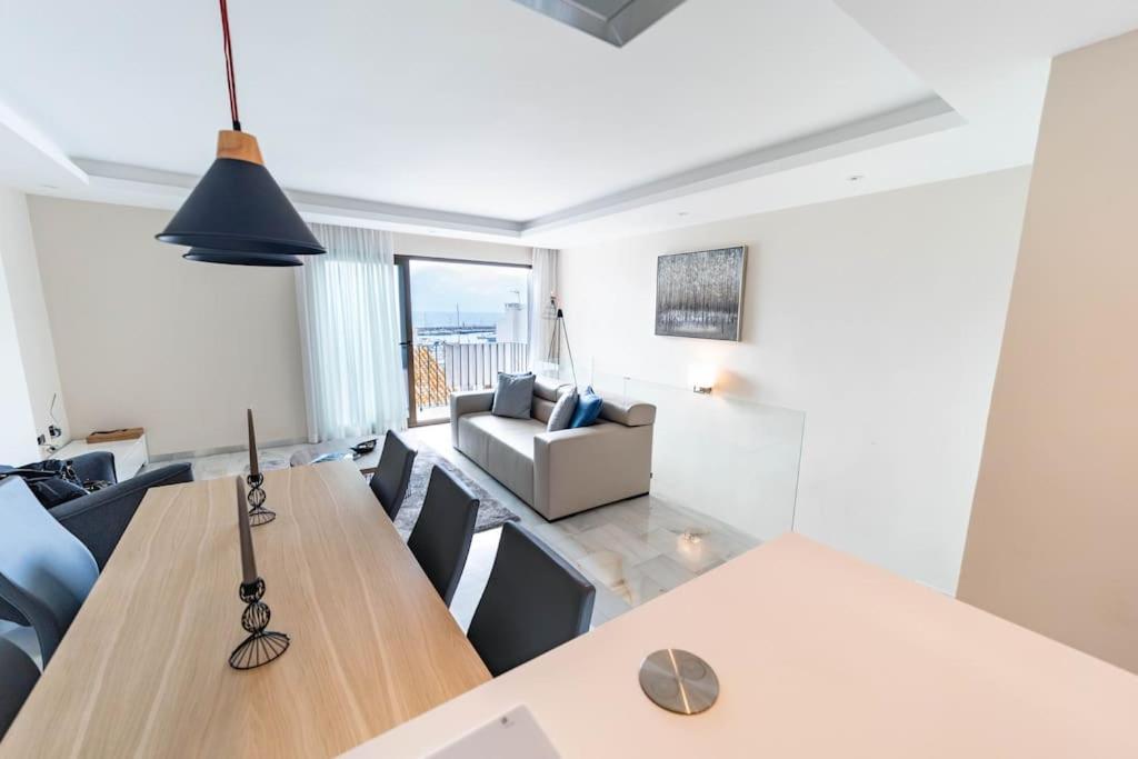 Bright Duplex In Puerto Banus With Marina Views *